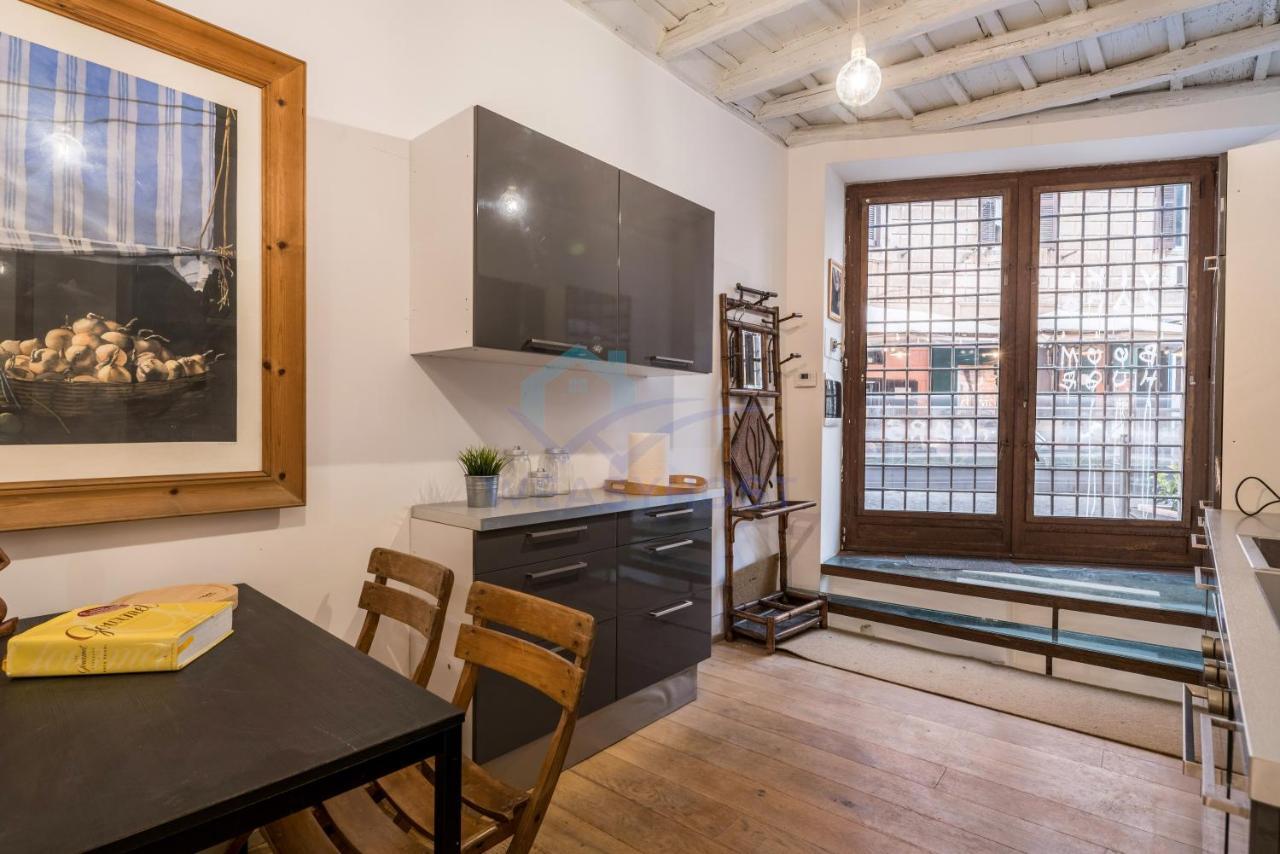 Cozy Entire Apt Close To Piazza Trilussa 로마 외부 사진